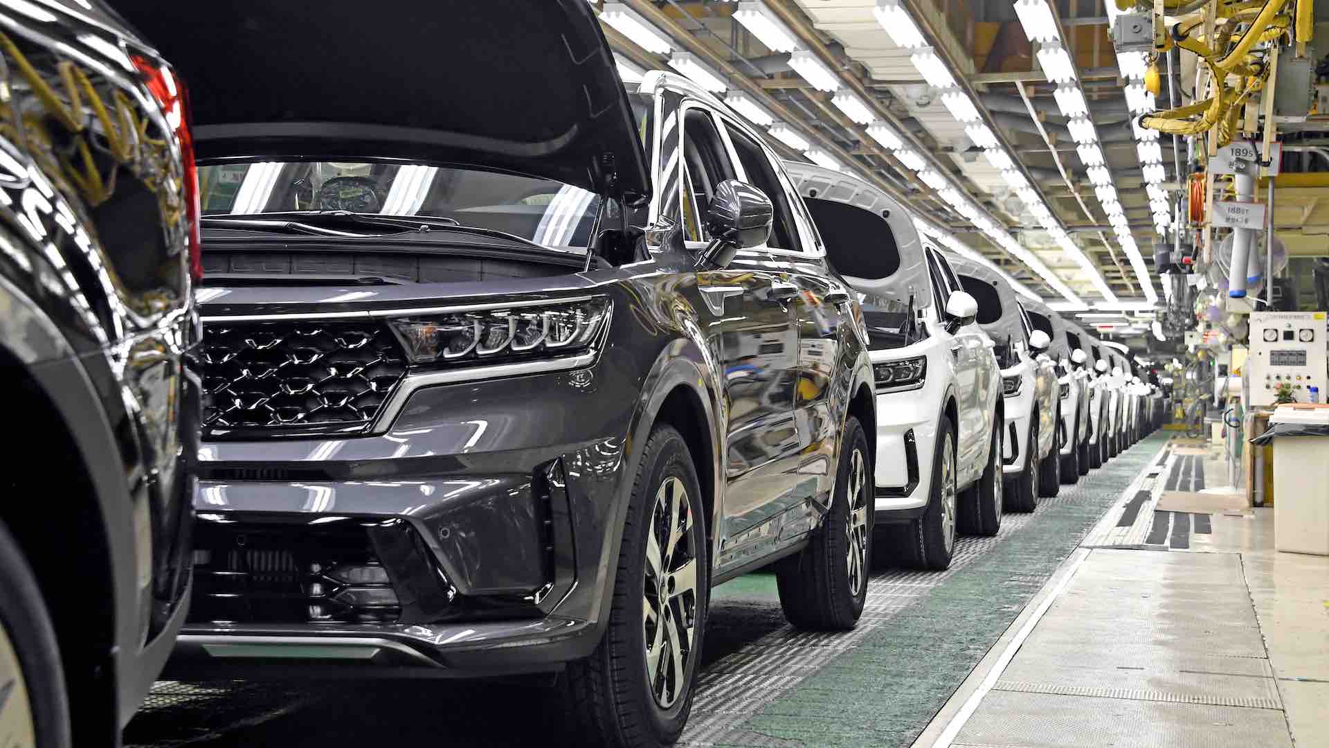 South Korea's auto exports soar to $37 billion in first half