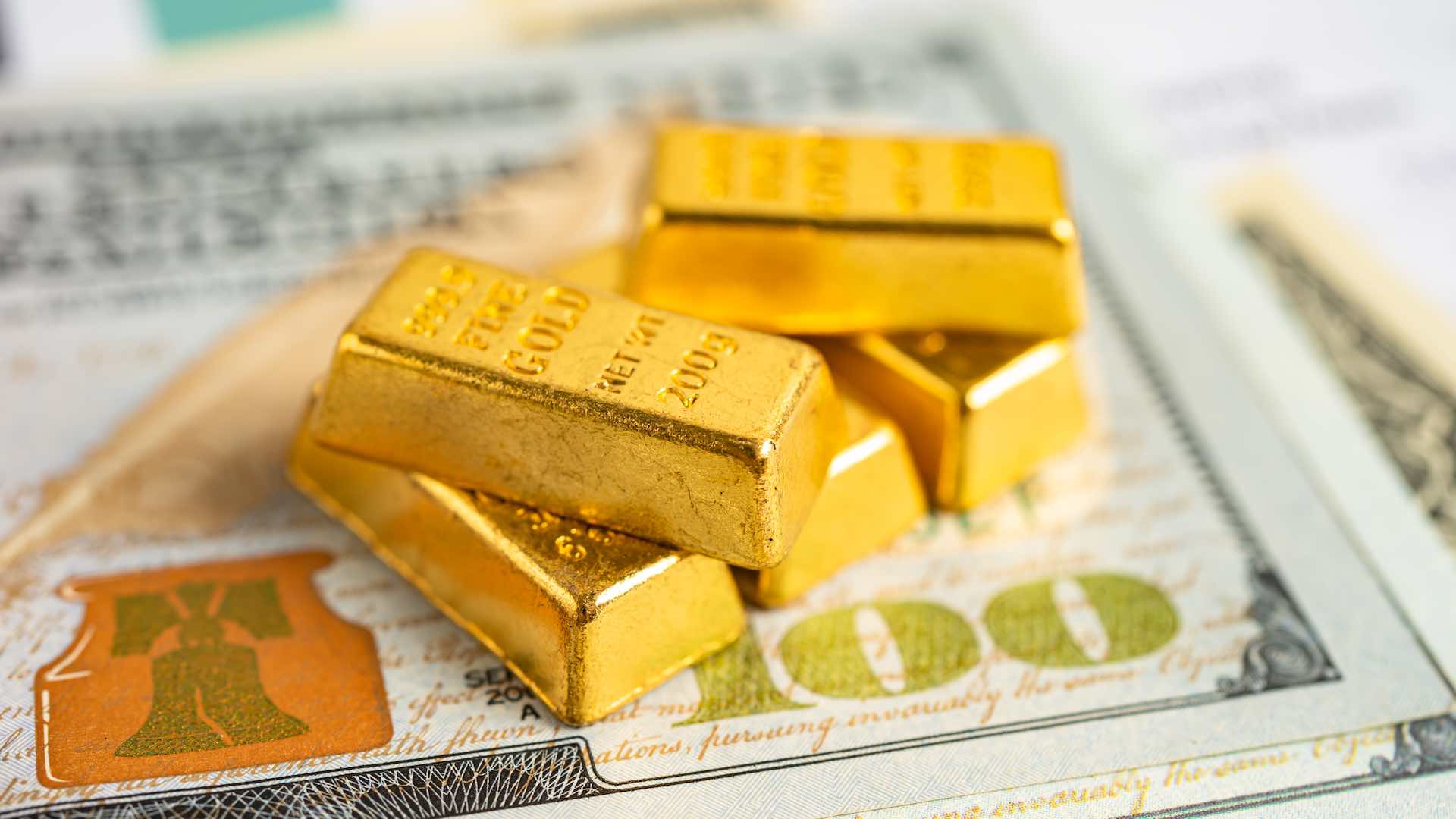 Wall Street predicts gold to reach $3000 amid rate cuts